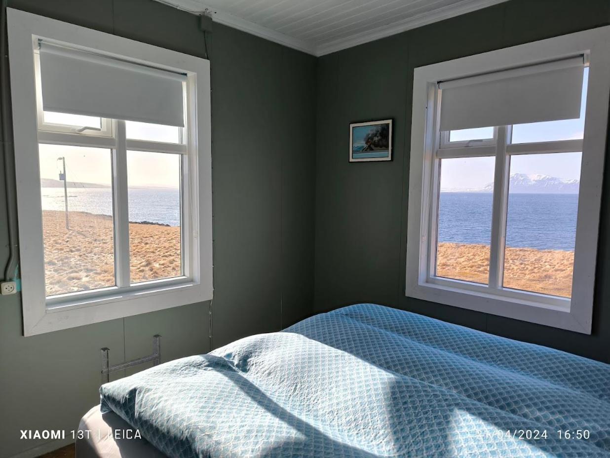 Happy-Cove Guesthouse - By The Sea Bakkafjorthur Esterno foto