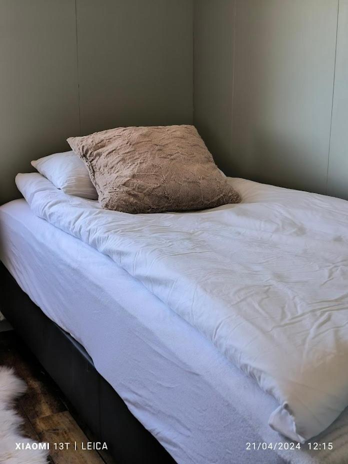 Happy-Cove Guesthouse - By The Sea Bakkafjorthur Esterno foto